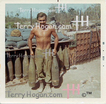Rare Polaroid snapshot from 1969 Vietnam: Artilleryman lifting two hundred pounds of explosives.